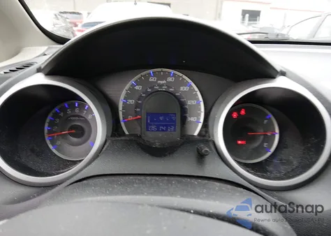 2013 Honda Fit z USA, uszkodzony, nr VIN JHMGE8G34DC025209